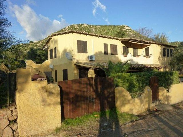 Casa Vacanza In Sardegna Wi-Fi Free Torre delle Stelle Exterior photo